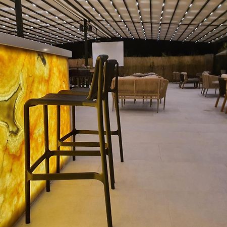 Amber Hotel Albania Spille Ngoại thất bức ảnh