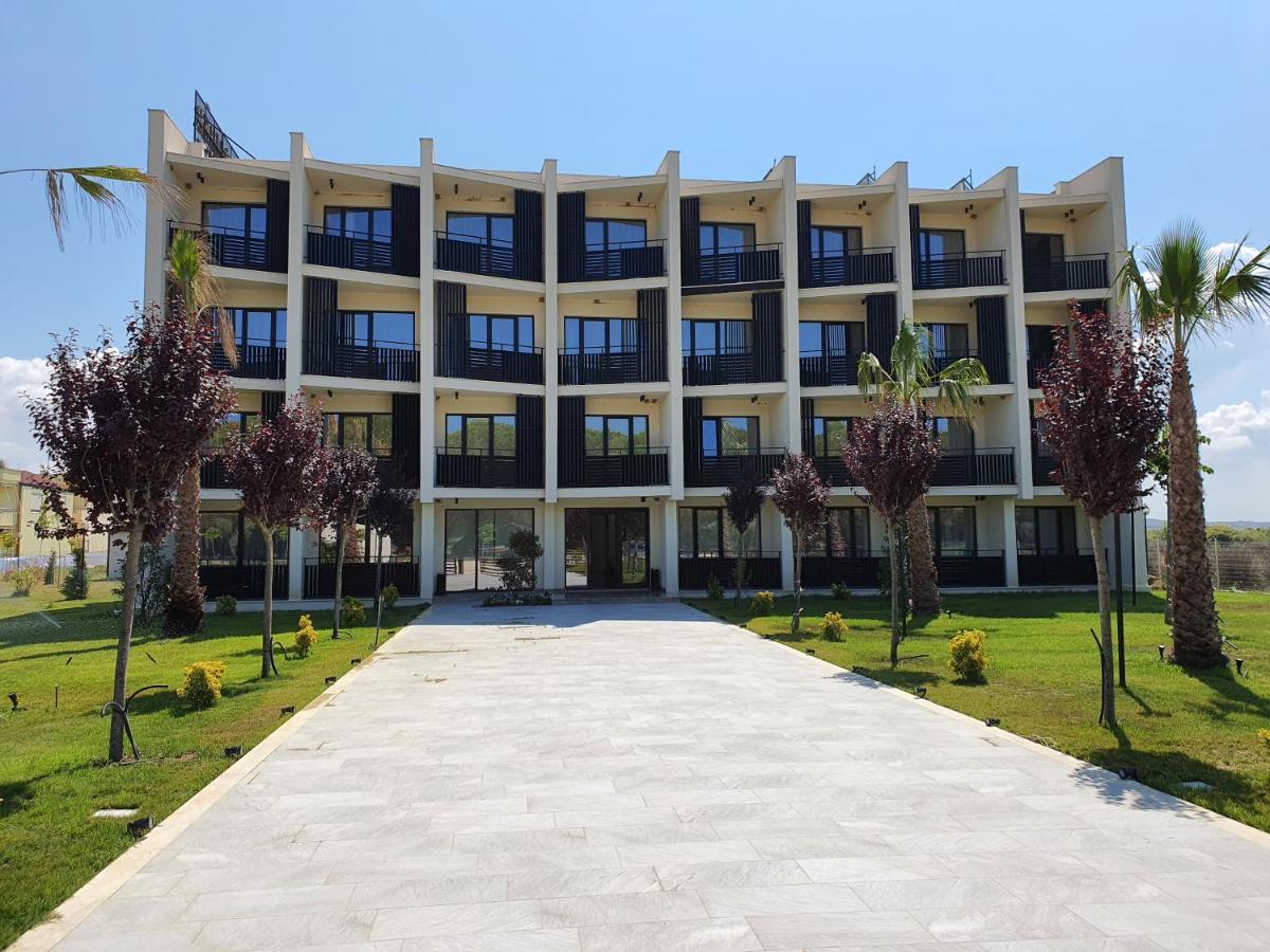 Amber Hotel Albania Spille Ngoại thất bức ảnh