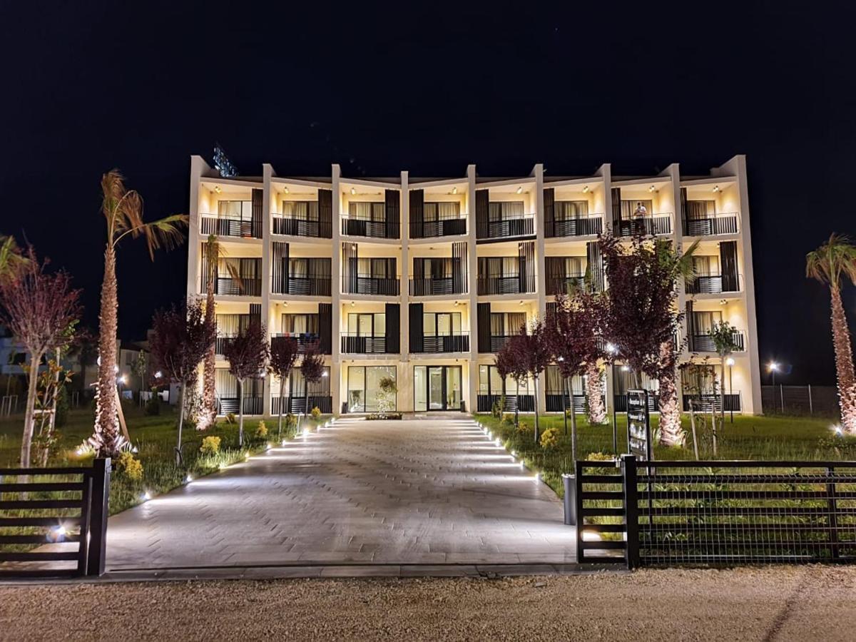 Amber Hotel Albania Spille Ngoại thất bức ảnh