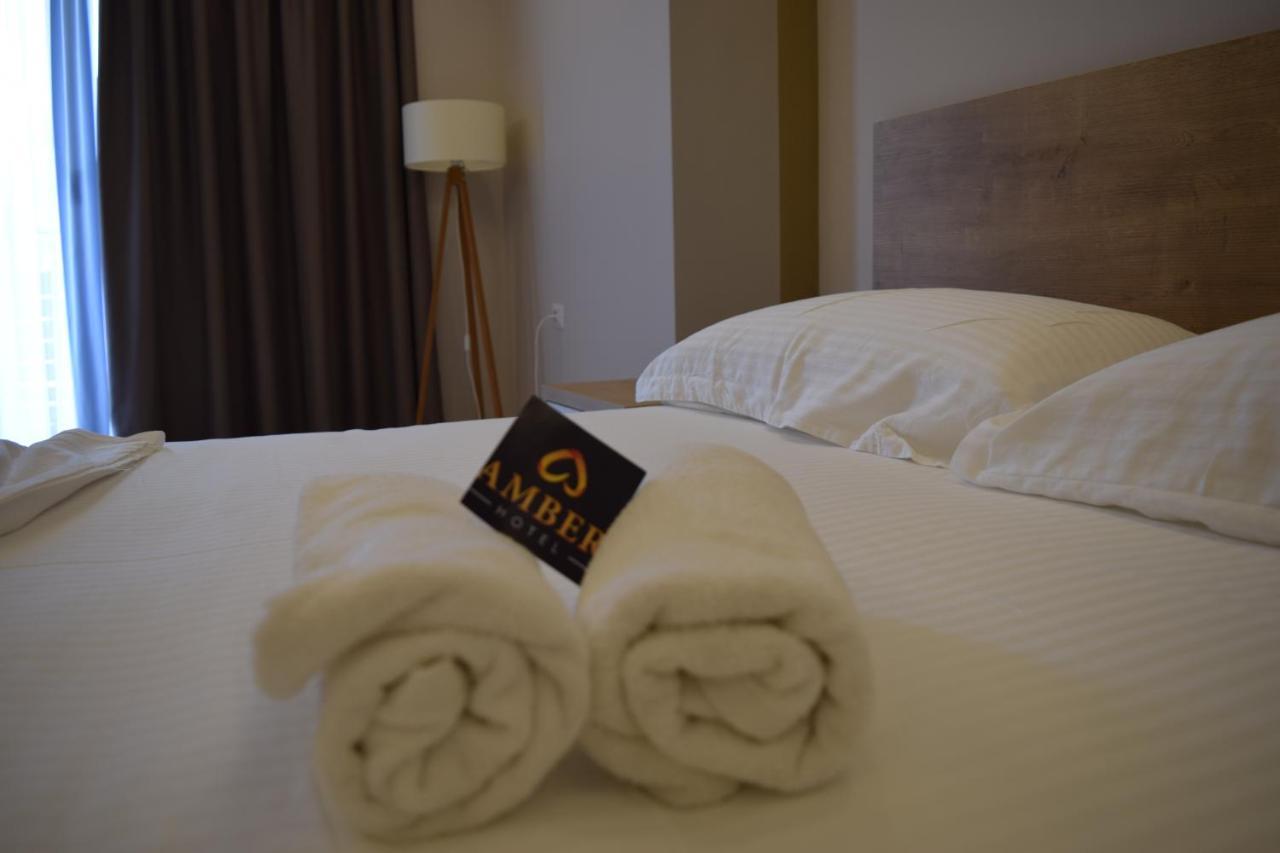 Amber Hotel Albania Spille Ngoại thất bức ảnh