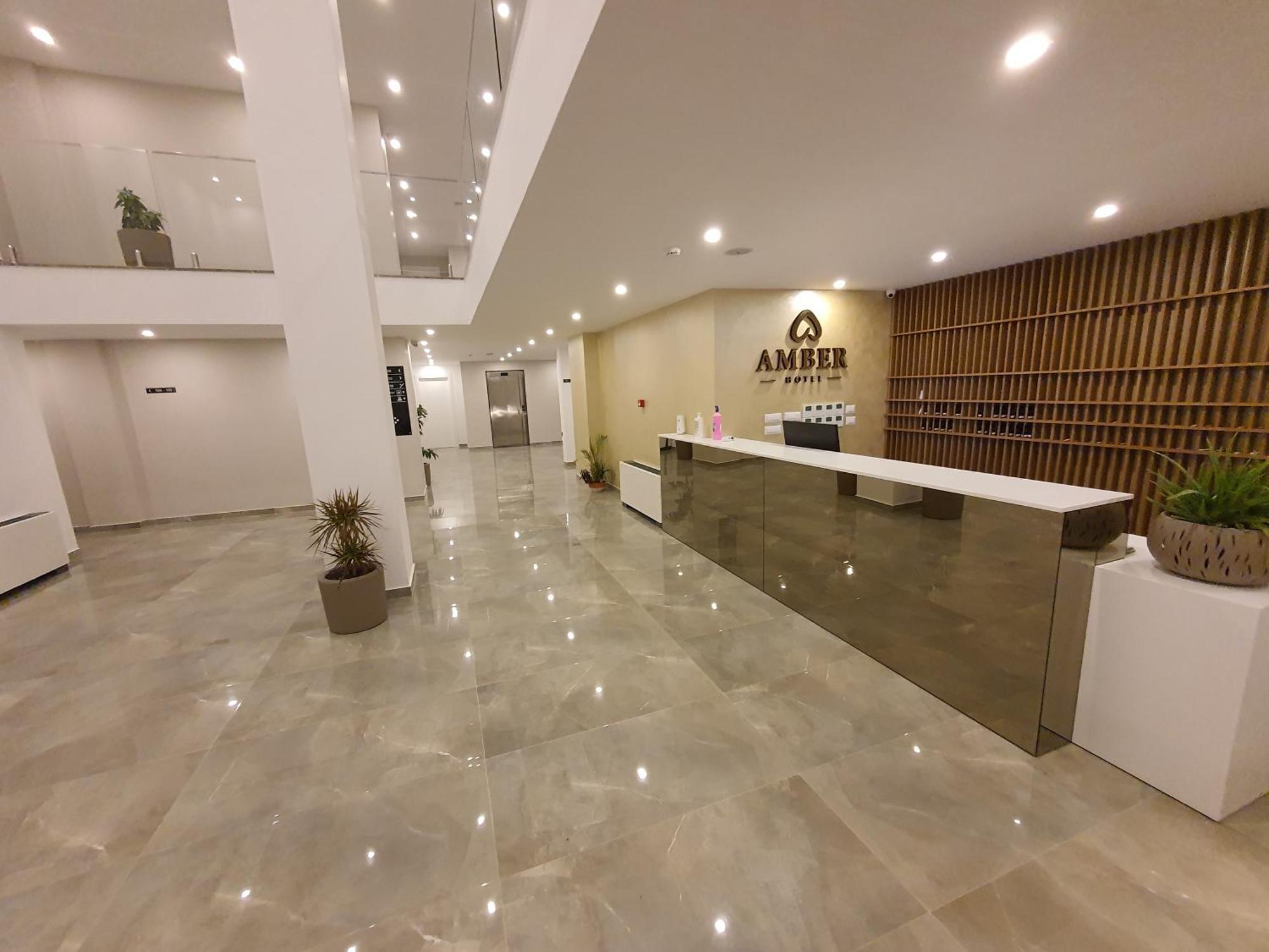 Amber Hotel Albania Spille Ngoại thất bức ảnh