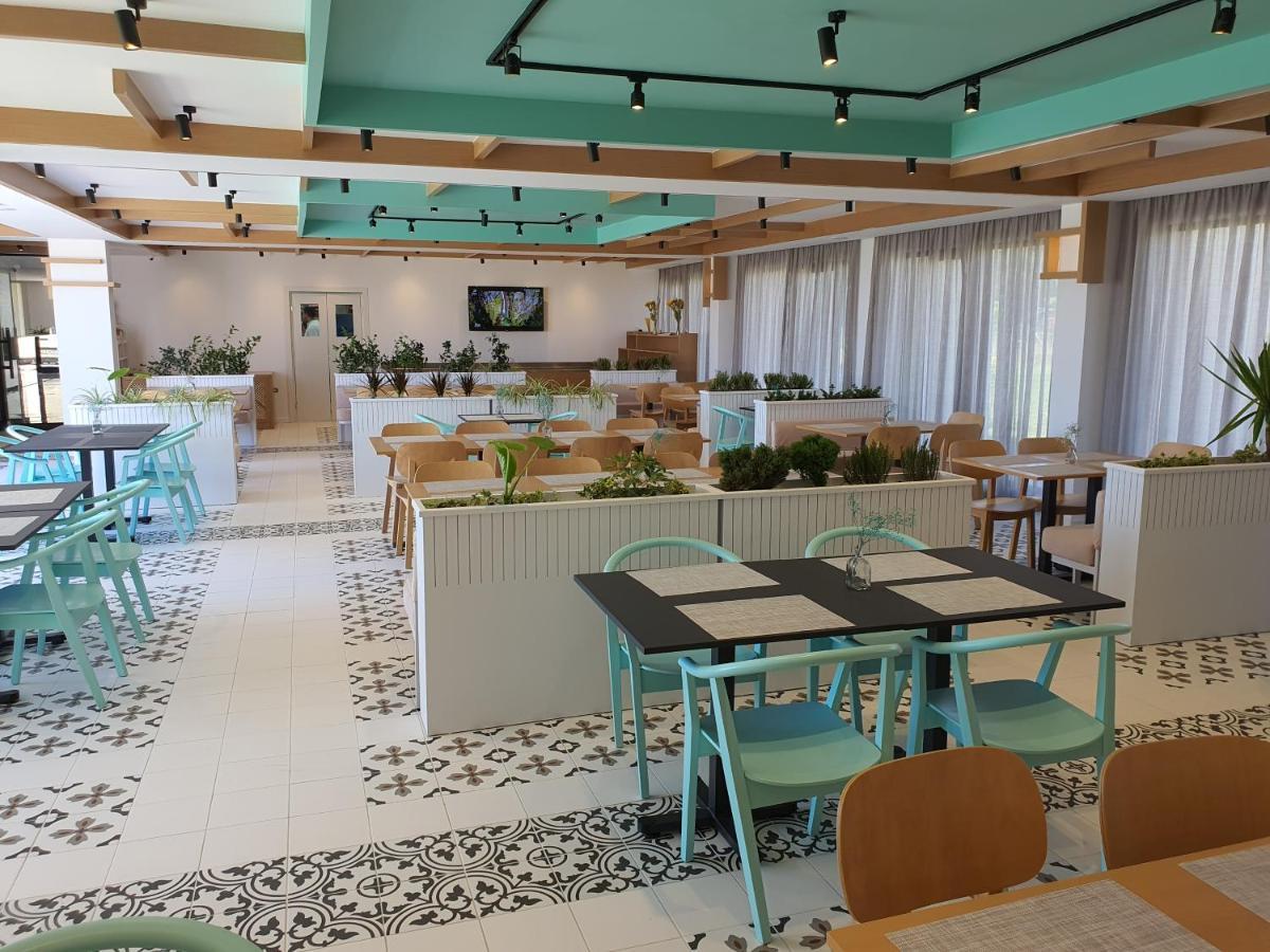 Amber Hotel Albania Spille Ngoại thất bức ảnh