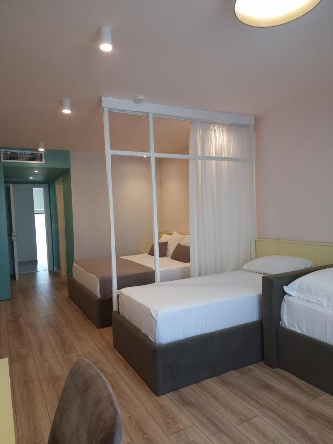 Amber Hotel Albania Spille Ngoại thất bức ảnh