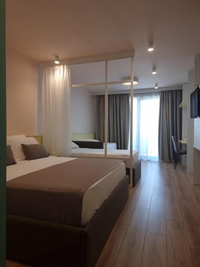 Amber Hotel Albania Spille Ngoại thất bức ảnh