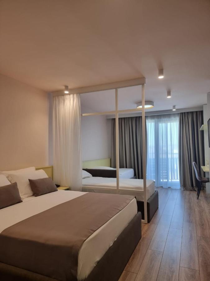 Amber Hotel Albania Spille Ngoại thất bức ảnh
