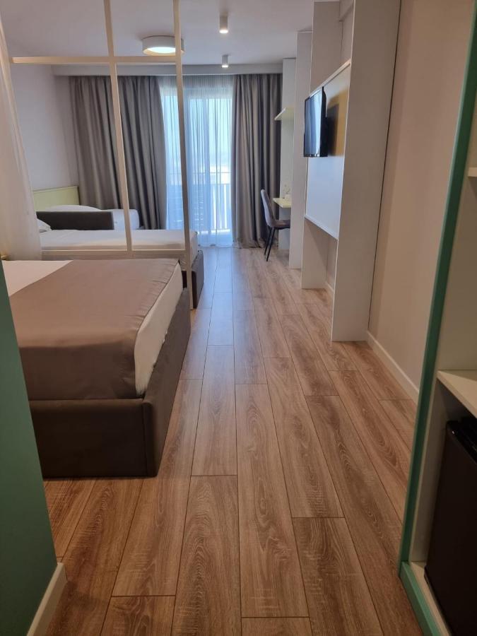 Amber Hotel Albania Spille Ngoại thất bức ảnh