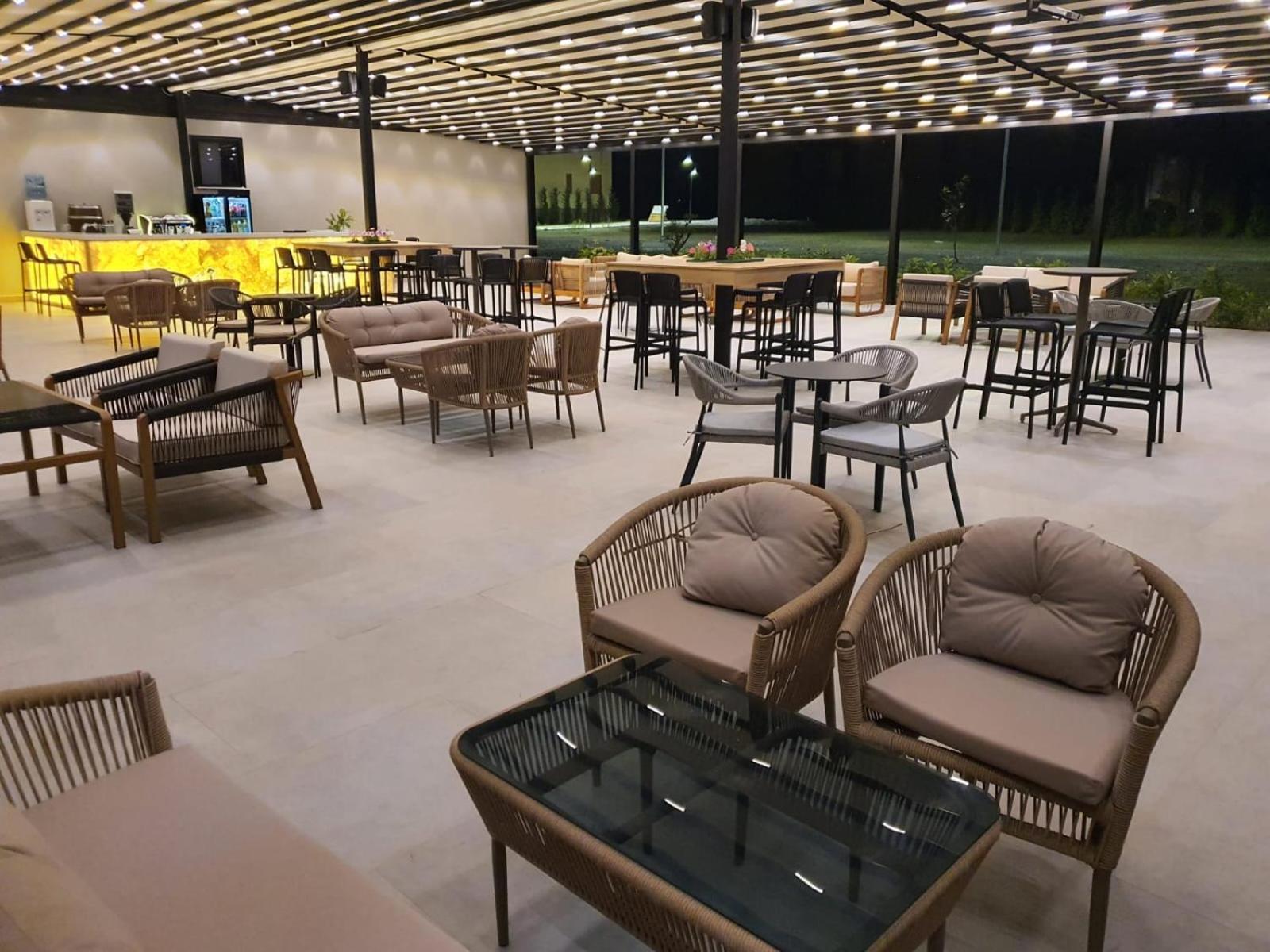 Amber Hotel Albania Spille Ngoại thất bức ảnh