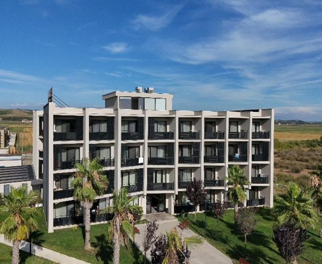 Amber Hotel Albania Spille Ngoại thất bức ảnh